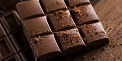 Ăn socola có thể giảm căng thẳng trong mùa dịch Covid-19?