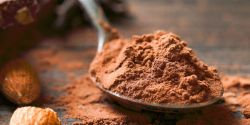 Does cocoa powder contain caffeine?
